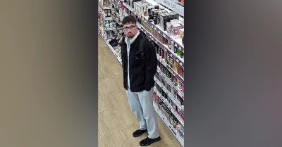 Policja szuka mężczyzny z nagrania monitoringu